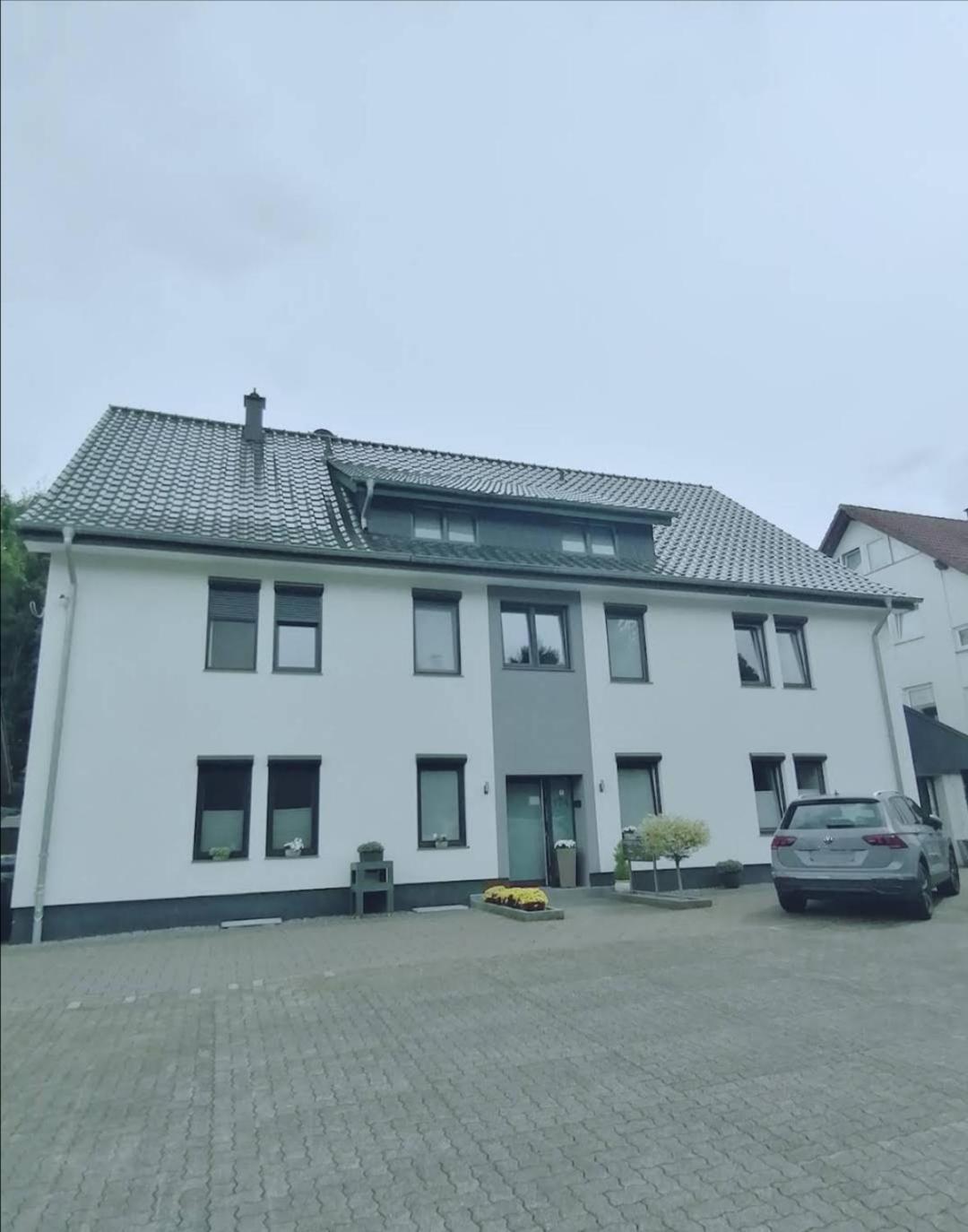 Sleep Well Apartments Detmold - Tempur Beds- Neu - Top Lage - Free Parking - Wifi Exterior foto