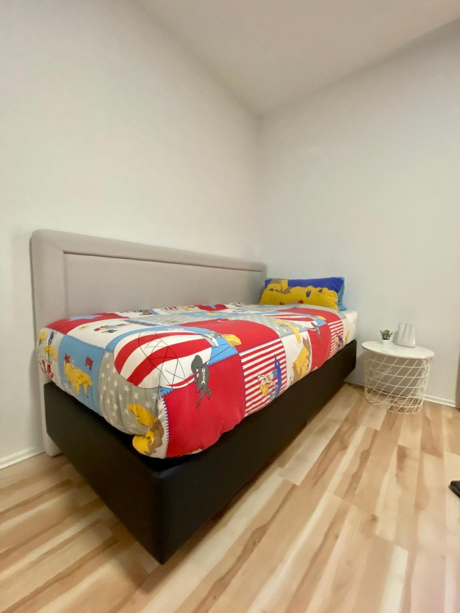 Sleep Well Apartments Detmold - Tempur Beds- Neu - Top Lage - Free Parking - Wifi Exterior foto