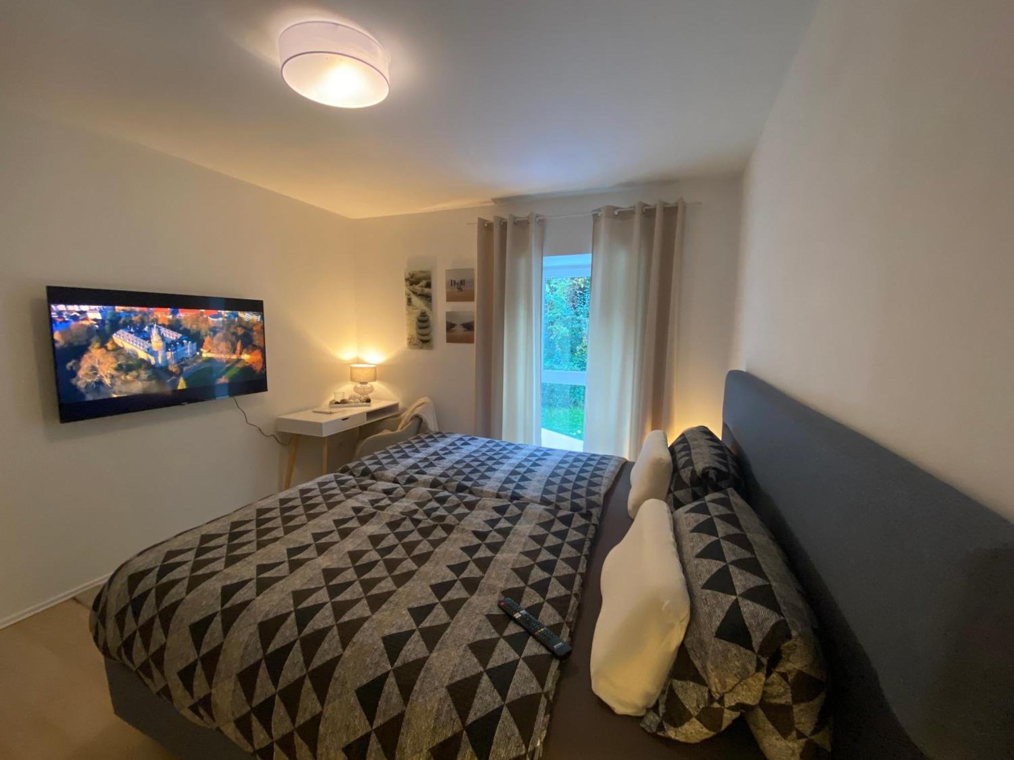 Sleep Well Apartments Detmold - Tempur Beds- Neu - Top Lage - Free Parking - Wifi Exterior foto